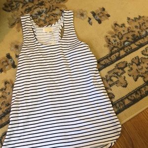 Super cute workout top!